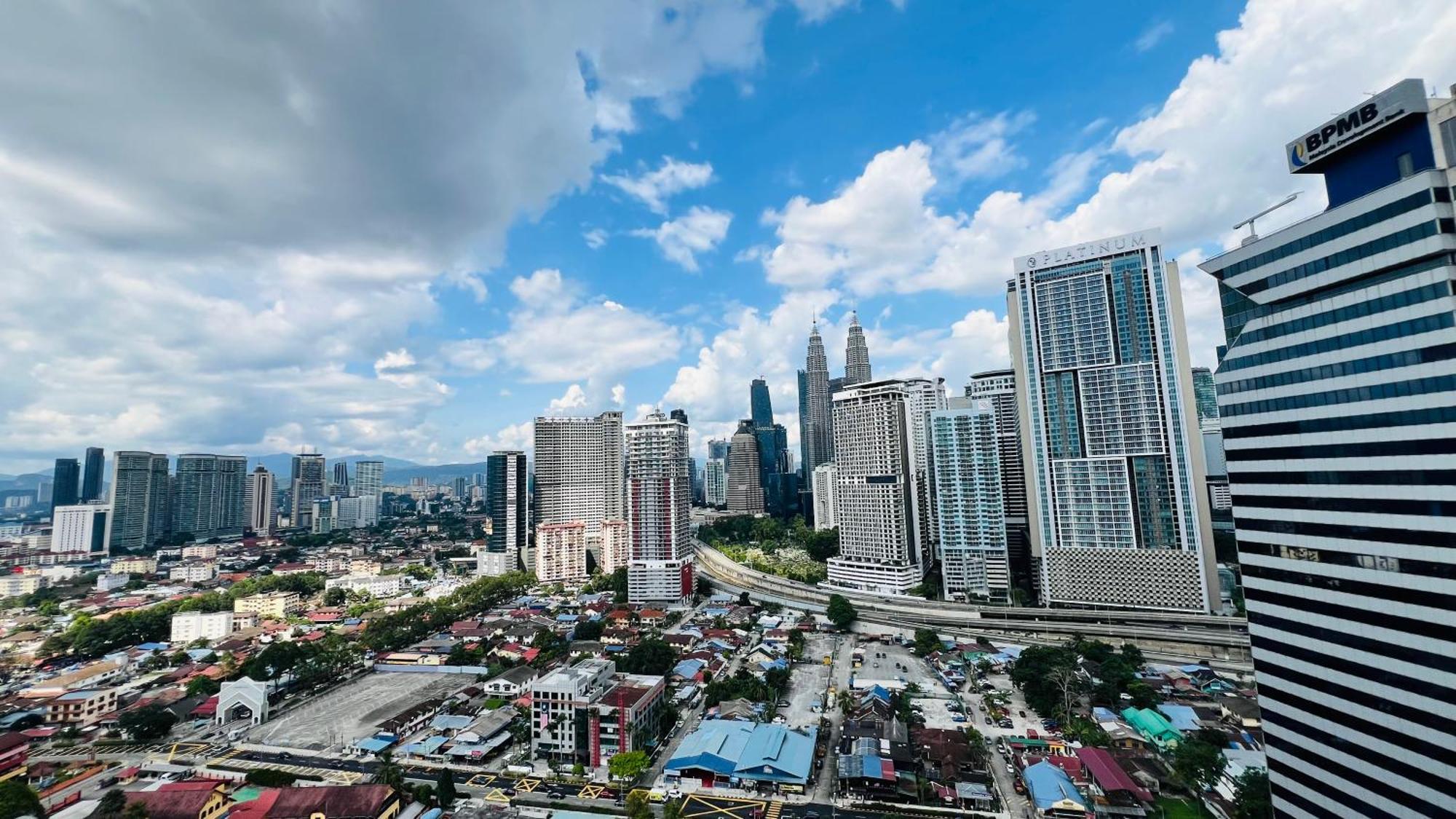 The Luxe Colony Skypool By Tasu Home Kuala Lumpur Exterior photo
